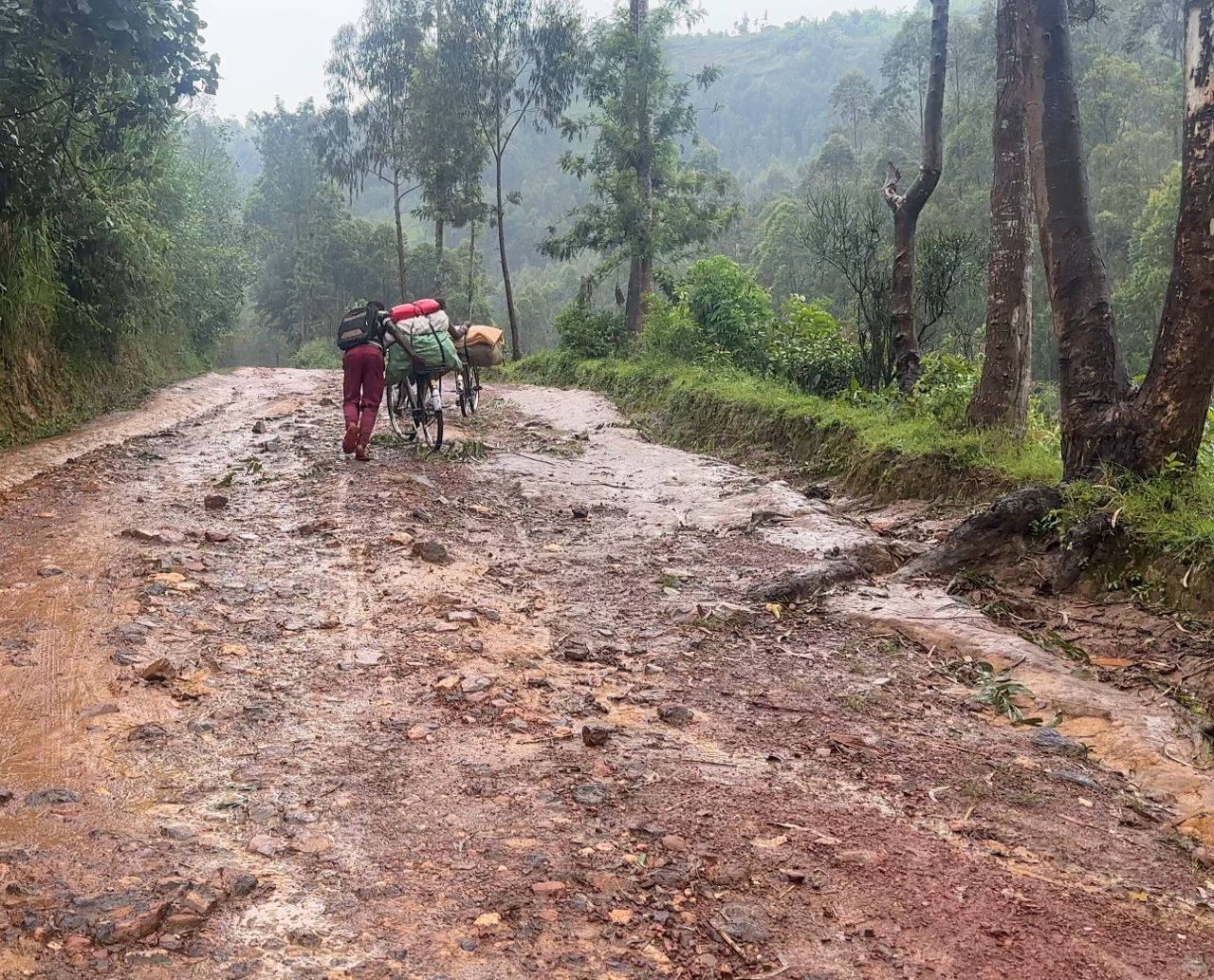 Gakenke: Abatuye Mataba bagorwa no kugeza umusaruro ku isoko