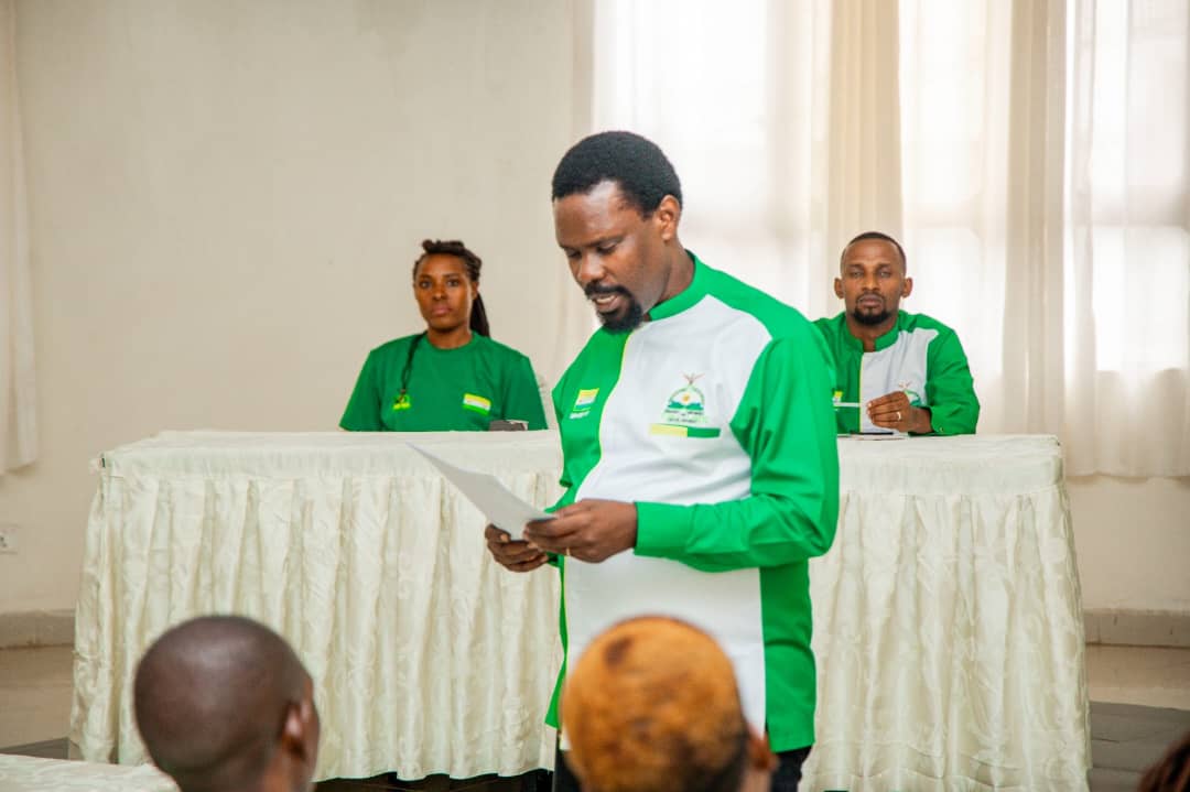 Ishyaka Riharanira Demokarasi no Kurengera Ibidukikije, rirasaba urubyiruko gukura amaboko mu mifuka