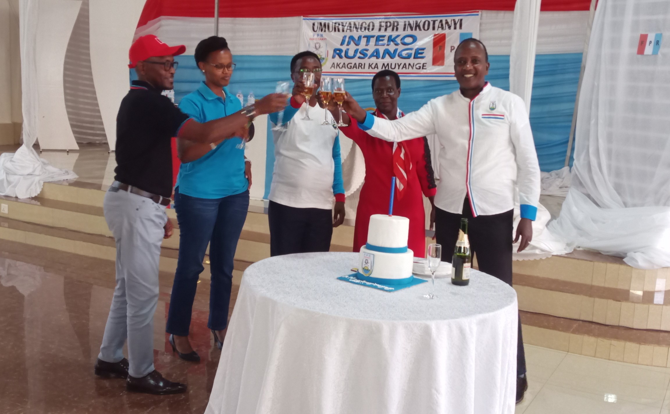 Abanyamuryango ba FPR Inkotanyi mu kagari ka Muyange bishimiye ibyo bagezeho biyemeza gukomeza kwishakamo ibisubizo