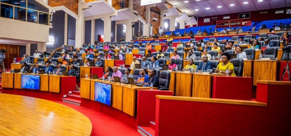 Abadepite bagiye gushyiraho Komisiyo idasanzwe ku bibazo byo mu karere