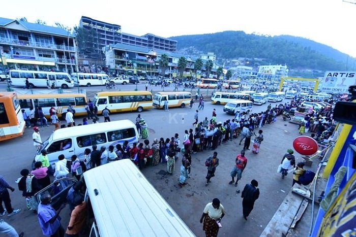 Leta yagize icyo ivuga ku ideni ifitiye abatwara abagenzi mu Rwanda