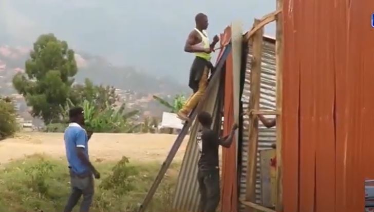 Gasabo: Urubyiruko rwibumbiye hamwe rwihangira umurimo ubuyobozi bw'umurenge bubasubiza ku isuka