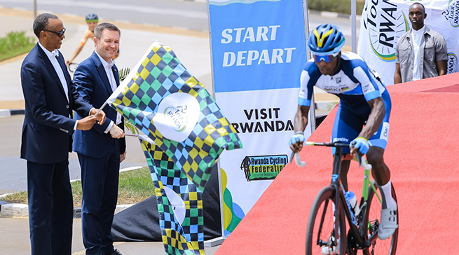 Perezida Kagame yatangije Tour du Rwanda Umubiligi yitwara neza