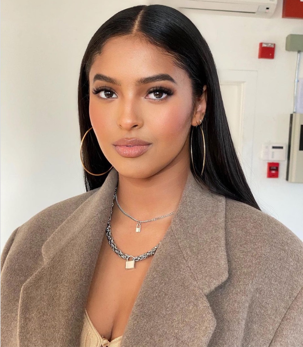 Umukobwa wa Kobe Bryant, Natalia Bryant yishinganishije