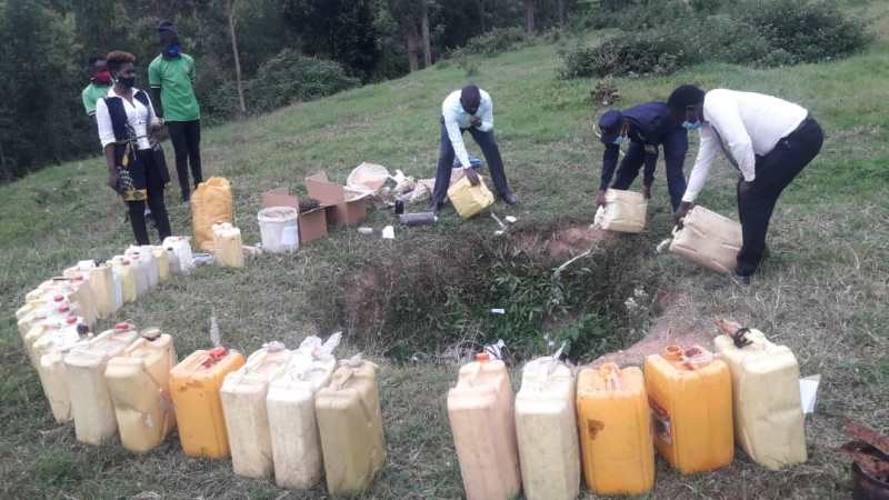 Burera: Abayobozi b'inzego zibanze barashinjwa kwaka ruswa mu gutanga amafaranga y'abahoze mu burembetsi