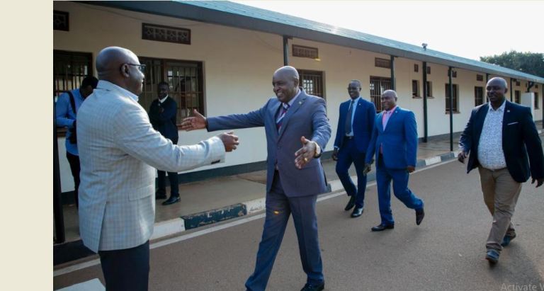 Intumwa Z'u Burundi Zaje Gusaba benewabo Gutahuka