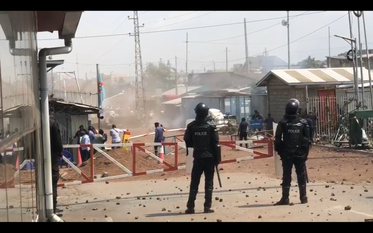 Umusirikare wa DRC arasiwe ku butaka bw'u Rwanda ku mupaka wa Petite Barriere ahita apfa