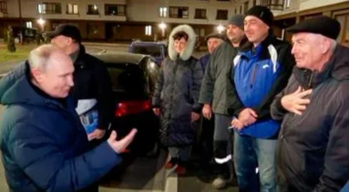 Perezida Putin yagiye kwirebera uko ingabo ze zagize Ukraine