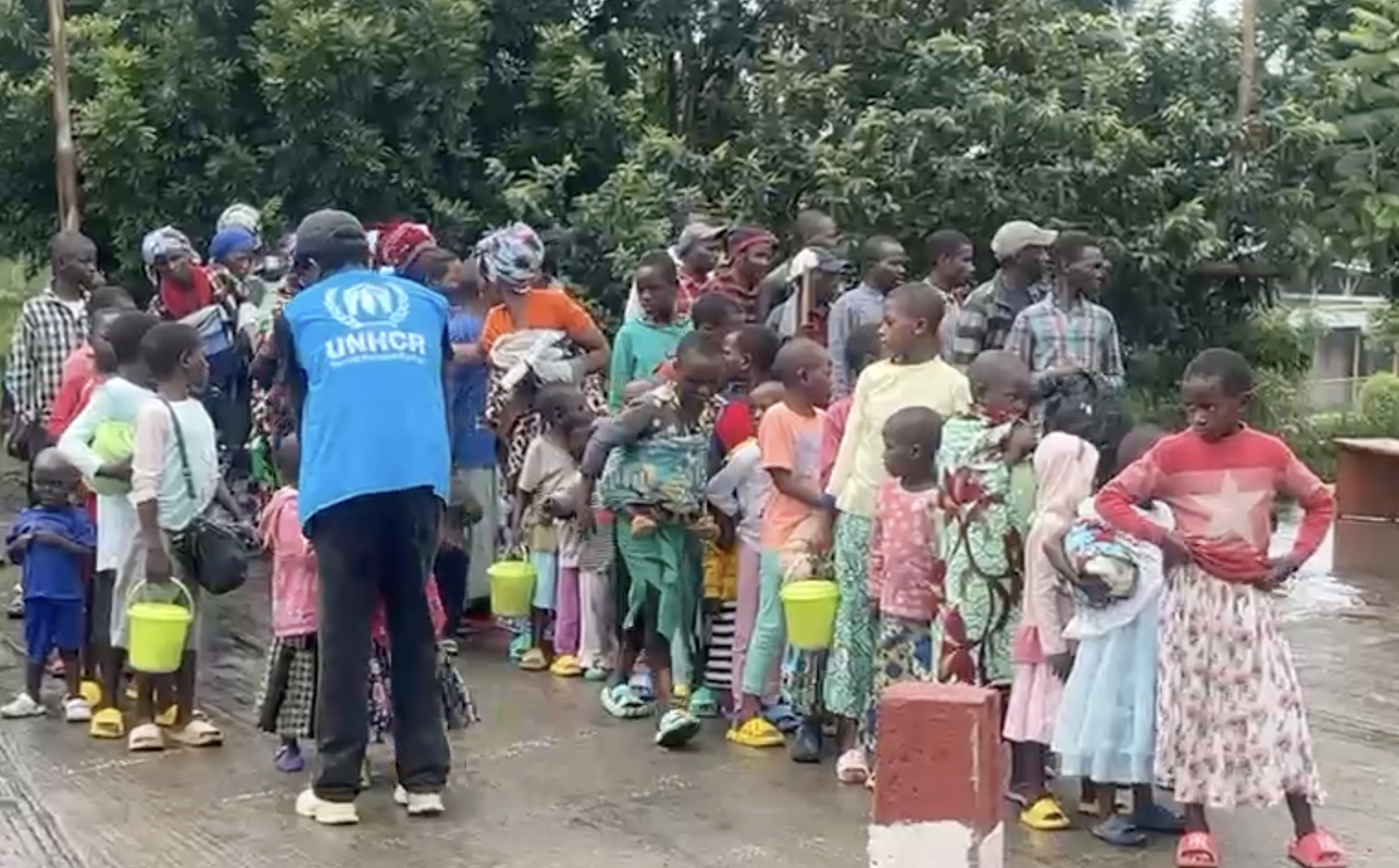 Abanyarwanda barenga 100 batahutse bavuye DRCongo bahunze imirwano