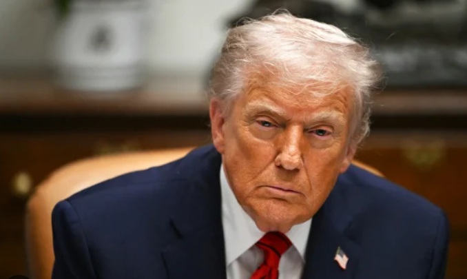 Ubuyobozi bwa Trump bwongereye ibihano by'ingendo muri Amerika ku bindi bihugu bitanu