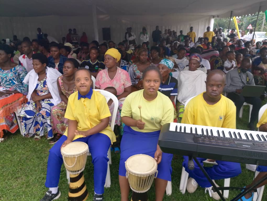 Sosiyete niduhe umwanya tubereke ibyo twifitemo - Omeste ufite ubumuga bw'ingingo